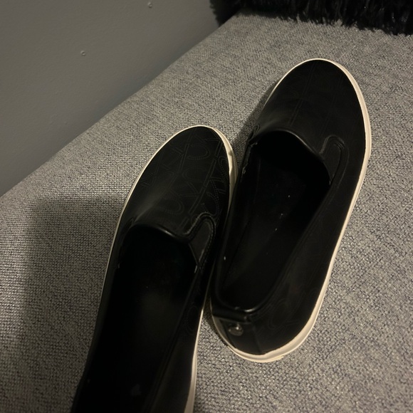 Calvin Klein slide on style shoe - Picture 6 of 6